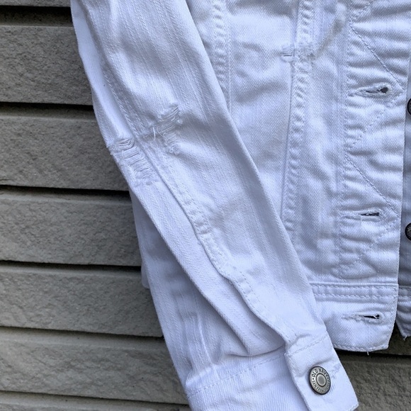 Old Navy White Distressed Denim Jacket XS - Picture 6 of 8
